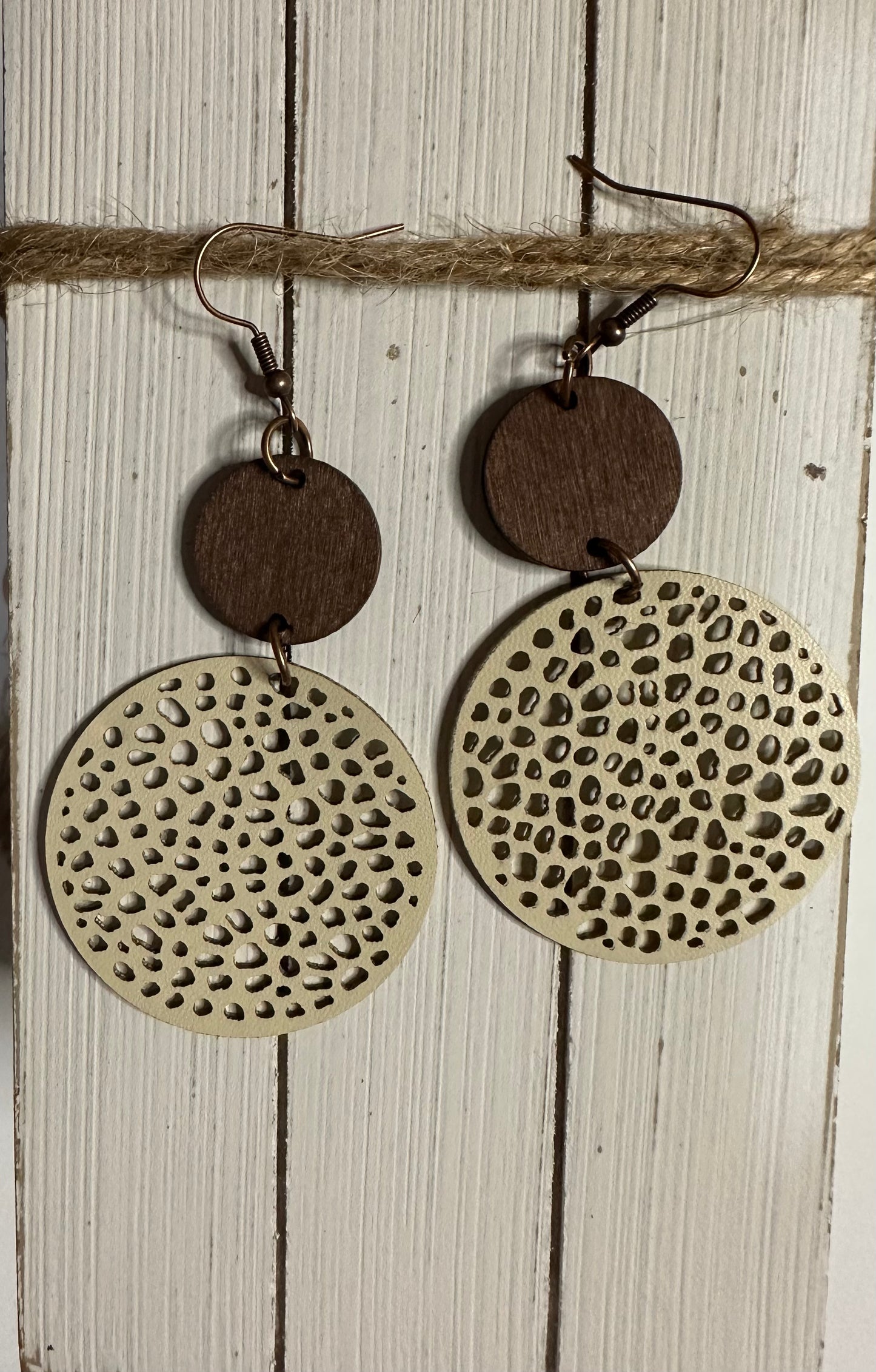 Neutral Circle