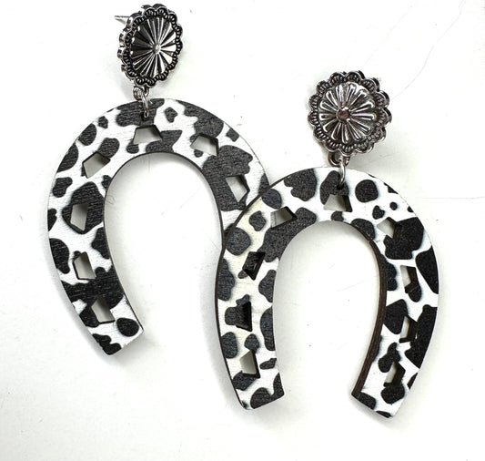 Cow print horseshoe